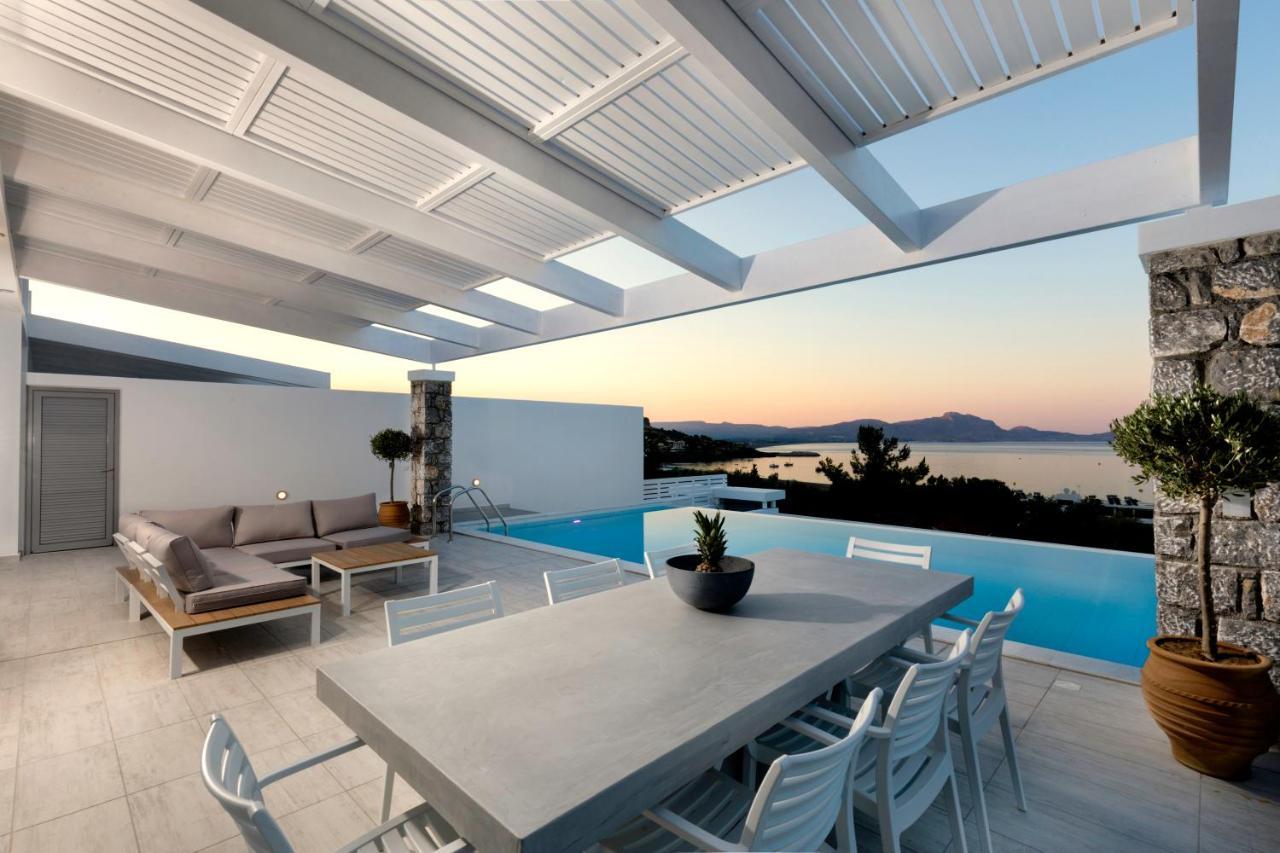 Villa Estella With Pool & Jacuzzi In Lindos Dış mekan fotoğraf